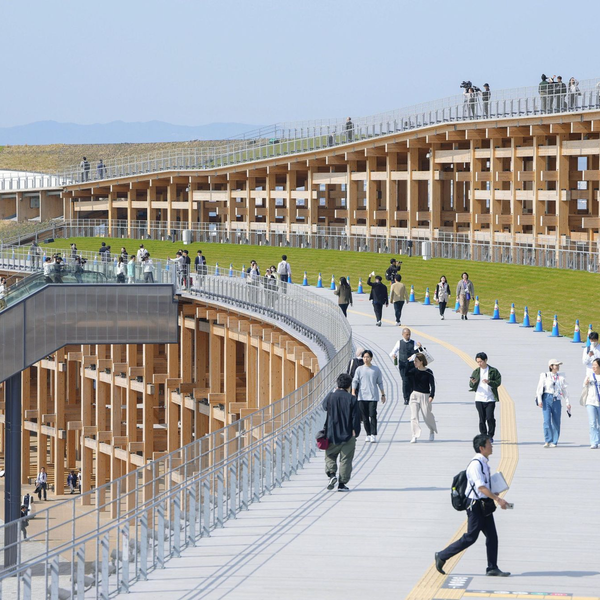 Mehr als 160 Länder, Regionen und internationale Organisatoren sind auf der Expo vertreten.  - Foto: -/kyodo/dpa