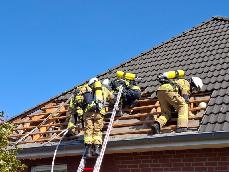 POL-CUX: Schwelbrand an einem Einfamilienhaus in Loxstedt - Foto: presseportal.de