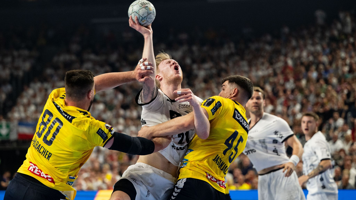 Schied mit einer Knieverletzung vorzeitig aus: Ivan Martinovic von den Rhein-Neckar Löwen. - Foto: Marius Becker/dpa