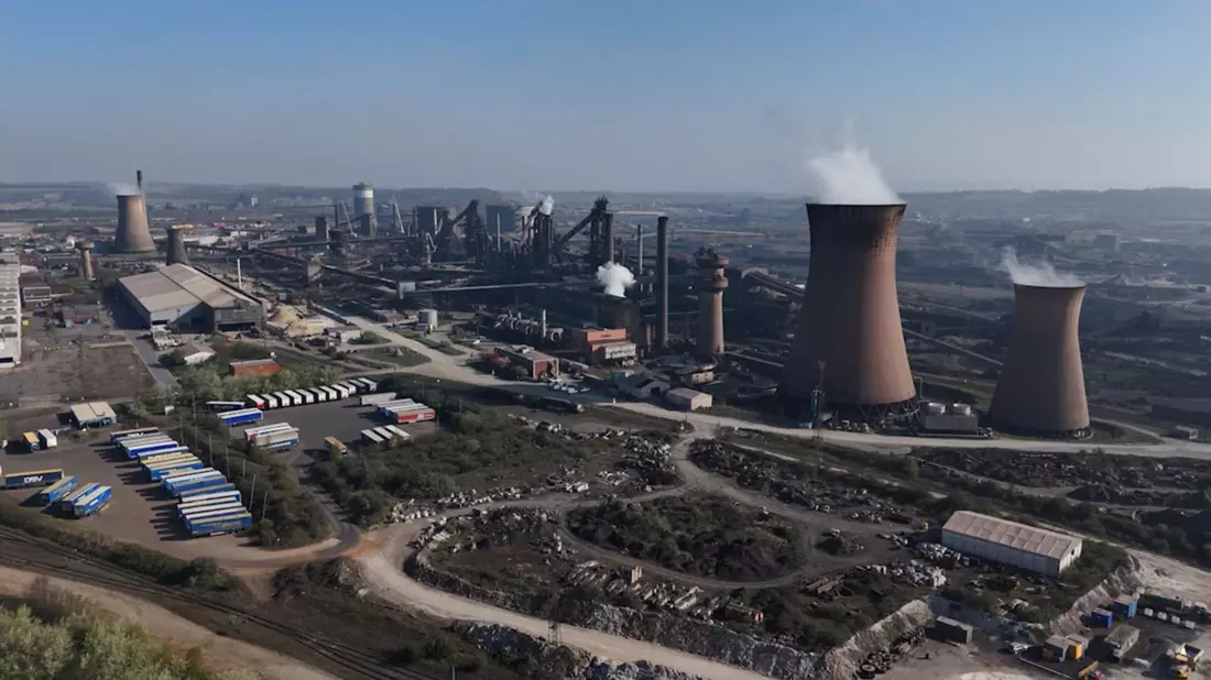 Durch das Gesetz kann Regierung die Kontrolle über das Werk von British Steel in Scunthorpe übernehmen. - Bild: Jamie Lashmar/PA/AP/dpa