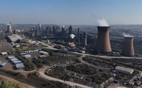 Durch das Gesetz kann Regierung die Kontrolle über das Werk von British Steel in Scunthorpe übernehmen. - Foto: Jamie Lashmar/PA/AP/dpa