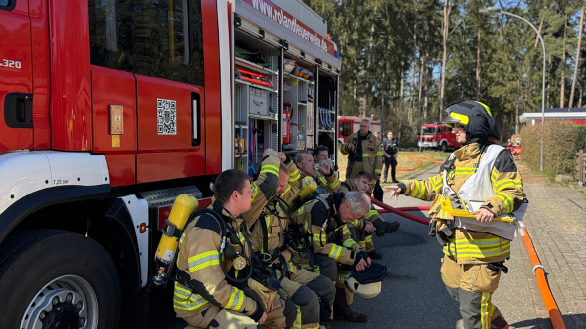 FW-SE: Dachstuhlbrand in Bad Bramstedt - Foto: presseportal.de