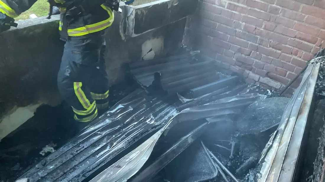 FW-DO: Feuer auf Balkon eines Mehrfamilienhauses in Dortmund-Brünninghausen - Bild: presseportal.de