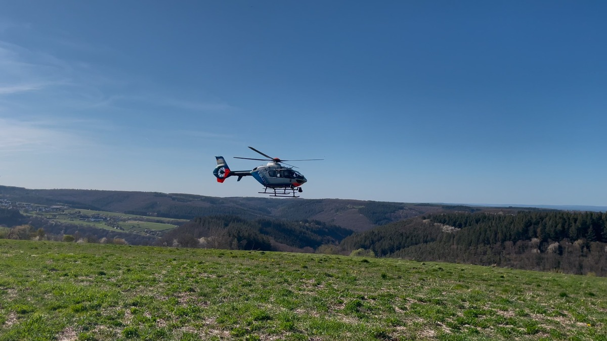 POL-PDTR: Vermeintlicher Flugzeugabsturz löst Polizeieinsatz aus - Foto: presseportal.de