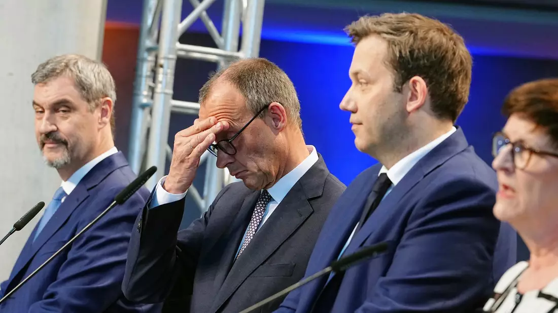 Der voraussichtlich nächste Kanzler Friedrich Merz braucht ein paar Tage Ruhe. (Archivbild) - Bild: Kay Nietfeld/dpa