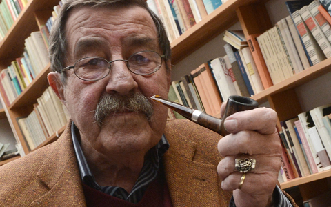 Günter Grass in seinem Atelier (Archivbild von 2012). - Foto: Marcus Brandt/dpa