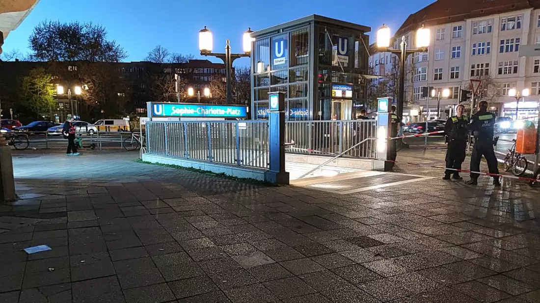 Absperrung nach Berliner Messerattacke am 12.04.2025 - Bild: über dts Nachrichtenagentur