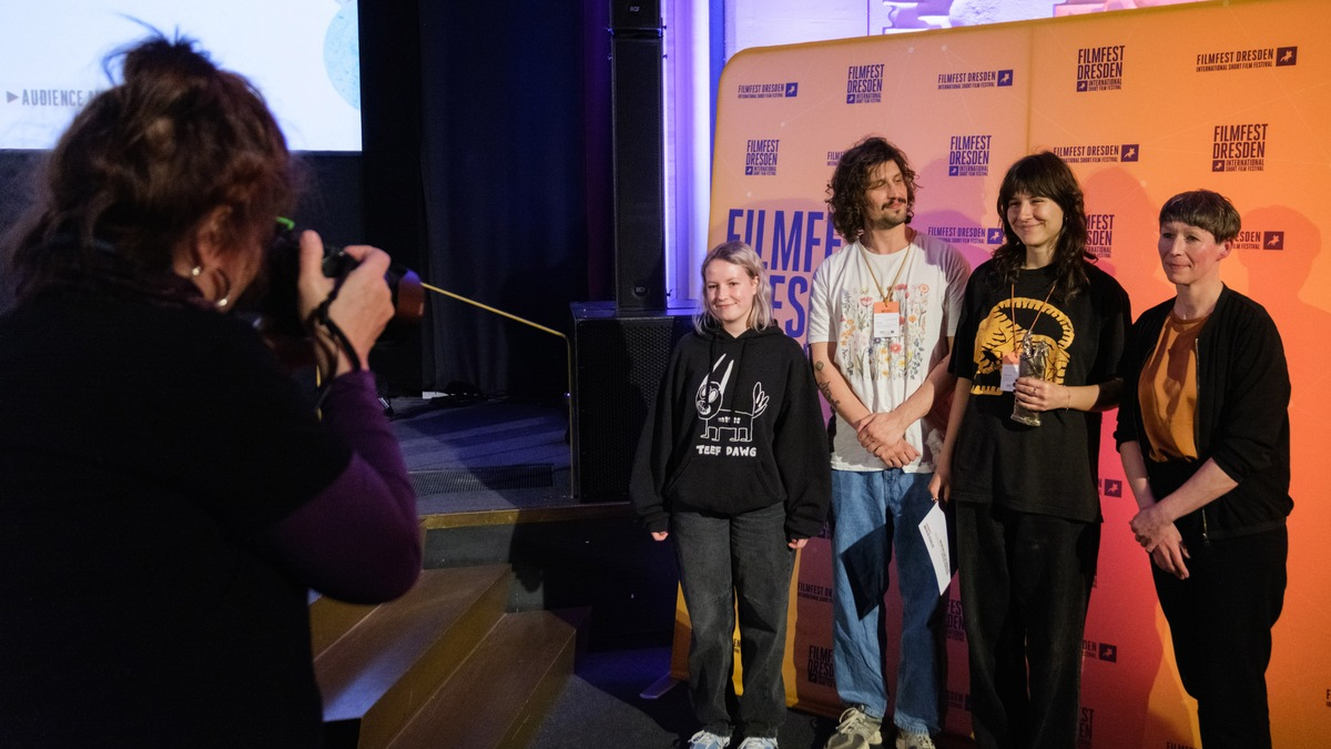Filmfest Dresden: „Do Something“ gewinnt den vom MDR gestifteten Publikumspreis - Foto: presseportal.de