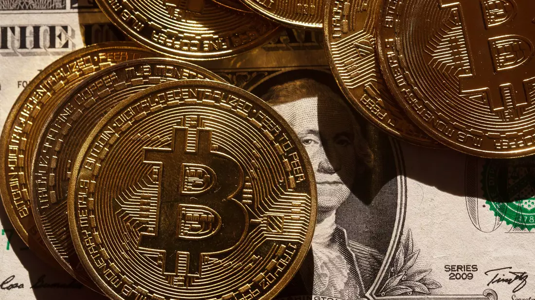 Älteste Kryptowährung: das Digitalgeld Bitcoin. - Bild: Fernando Gutierrez-Juarez/dpa