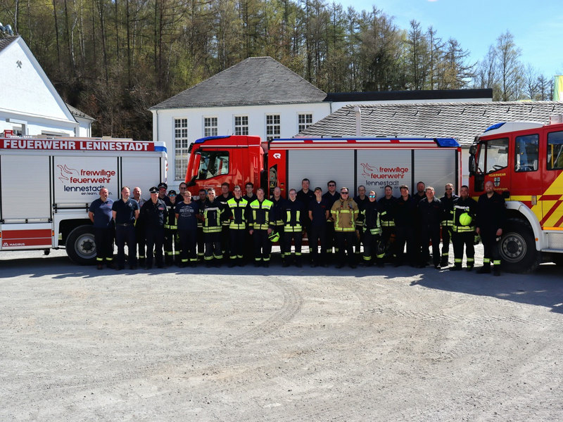 FW-OE: 24 neue Maschinisten für die Feuerwehren im Kreis Olpe - Foto: presseportal.de