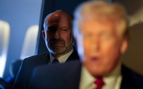 Handelsminister Lutnick will Elektrogeräte in den USA fertigen lassen. Branchenexperten zufolge fehlt es allerdings an Infrastruktur und Fachkräften. (Archiv) - Foto: Uncredited/AP/dpa