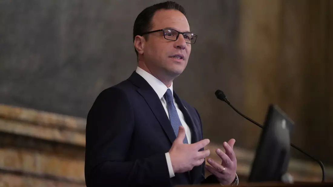Der demokratische Gouverneur von Pennsylvania wurde kurz als möglicher Vize von Kamala Harris gehandelt. (Archivbild) - Bild: Matt Rourke/AP/dpa