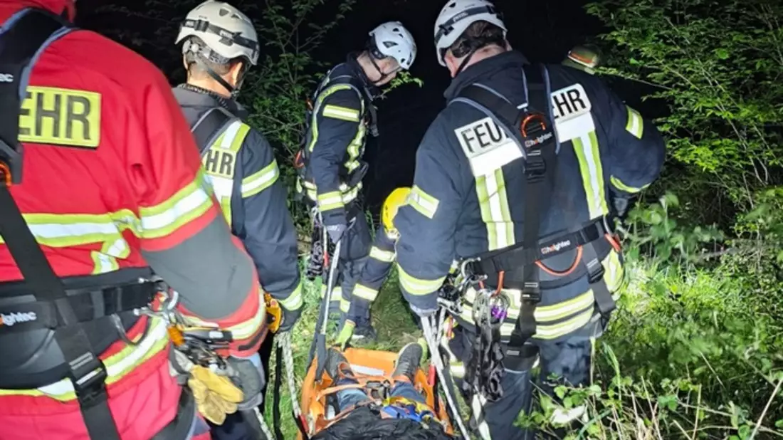 FW Königswinter: Personenrettung im Siebengebirge - Bild: presseportal.de