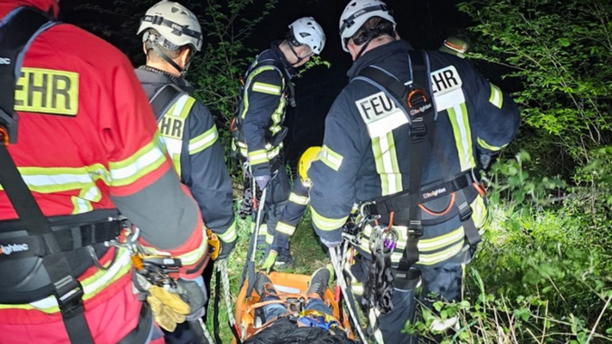 FW Königswinter: Personenrettung im Siebengebirge - Foto: presseportal.de