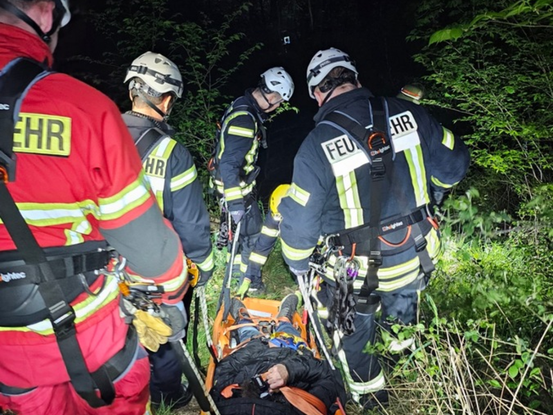 FW Königswinter: Personenrettung im Siebengebirge - Foto: presseportal.de
