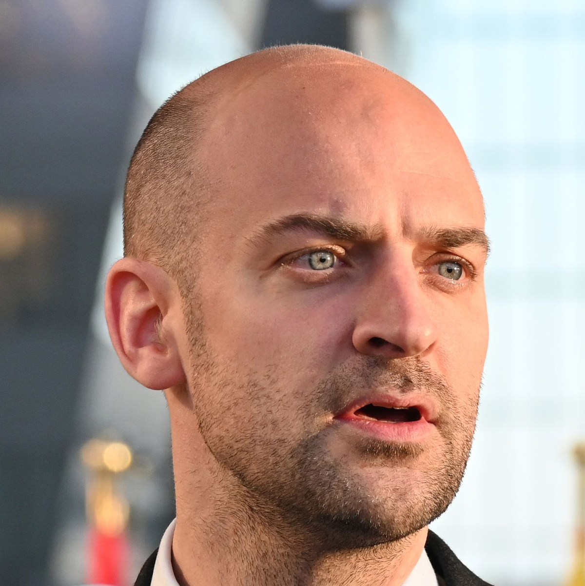 Frankreichs Außenminister Barrot forderte Algerien auf, auf die Ausweisung der Diplomaten zu verzichten. - Foto: Anna Ross/dpa