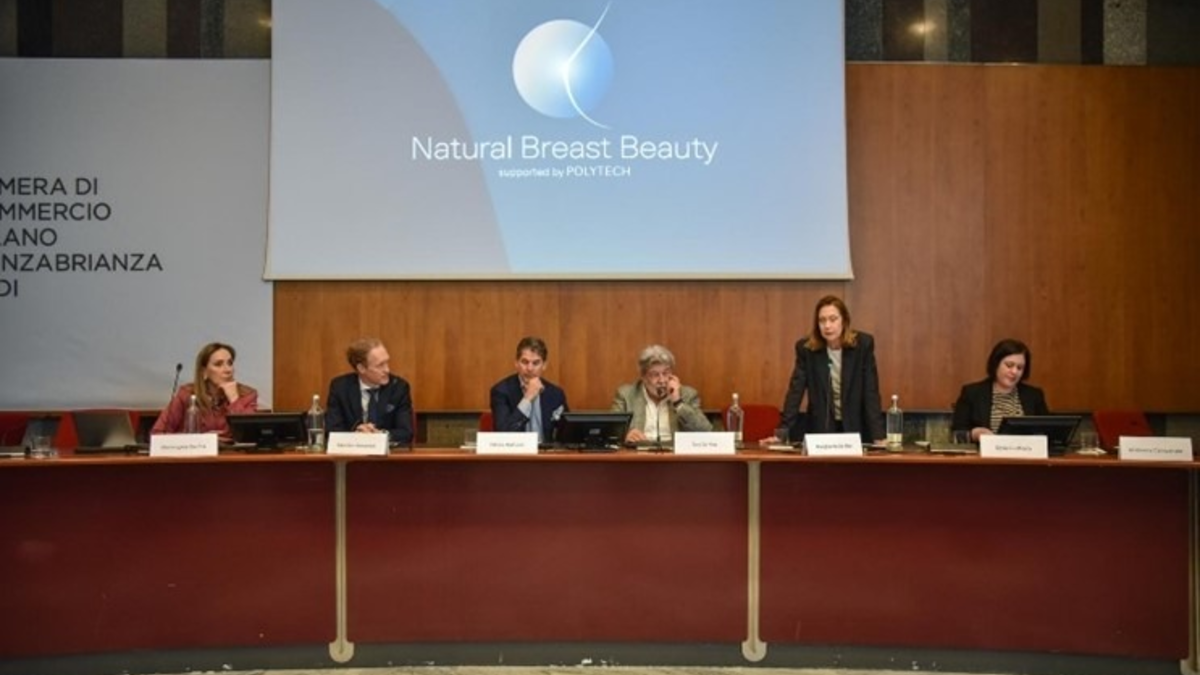 Polytech: „Weltmarkt für Brustimplantate (2,78 Mrd. US-Dollar)“: Konsenserklärung „Natural Breast Beauty“ in Mailand vorgestellt - Foto: presseportal.de