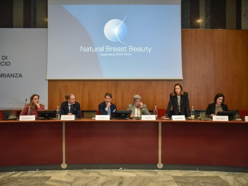 Polytech: „Weltmarkt für Brustimplantate (2,78 Mrd. US-Dollar)“: Konsenserklärung „Natural Breast Beauty“ in Mailand vorgestellt - Foto: presseportal.de