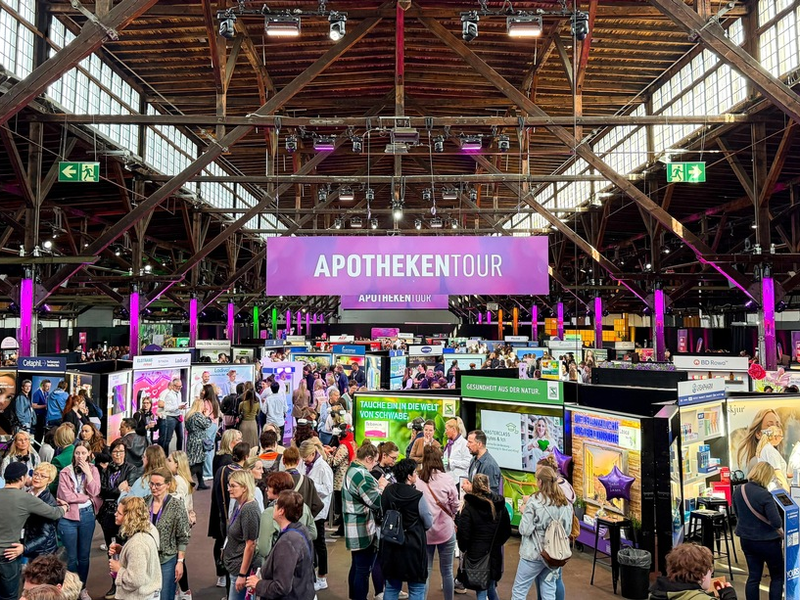APOTHEKENTOUR in Hamburg: Rekordbesuch mit rund 3.200 Gästen aus der Apotheke vor Ort - Foto: presseportal.de