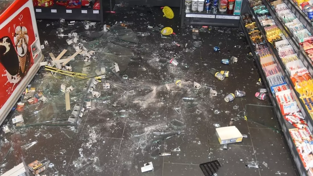 POL-AC: Einbruch in Tankstelle - Täter flüchten mit Zigaretten - Bild: presseportal.de