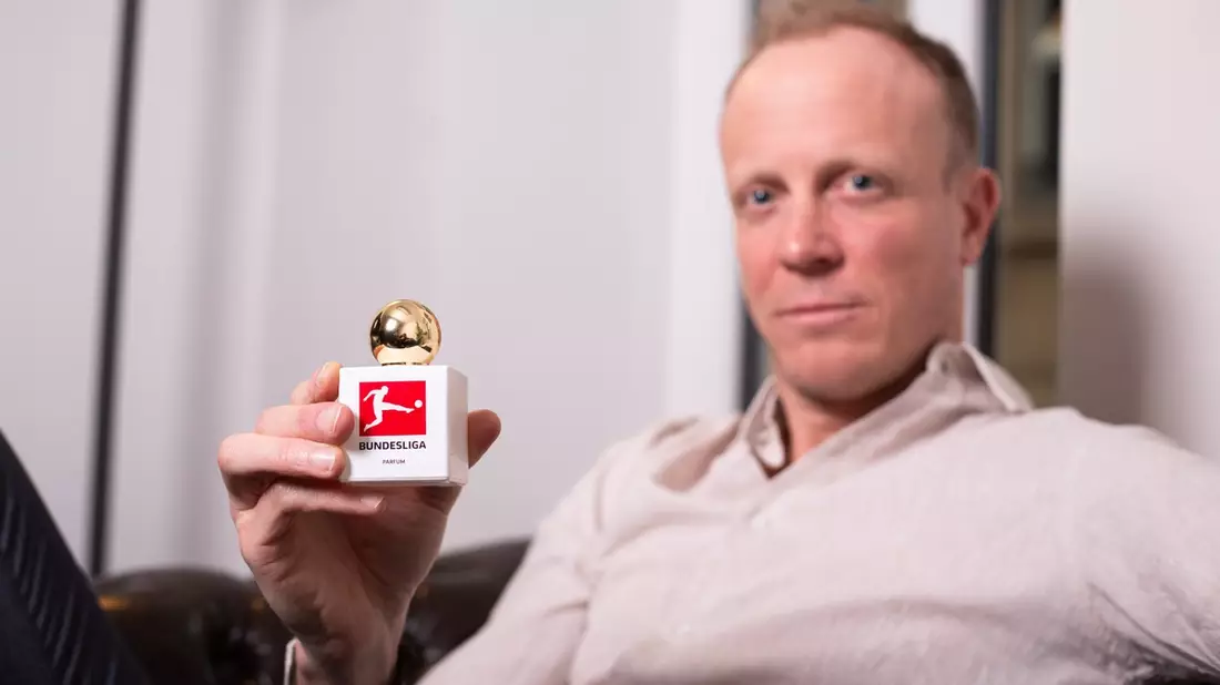 Die Düfte des Fußballs – wie Christian Gittelmann den deutschen Fußball in seinen Parfums interpretiert - Bild: presseportal.de