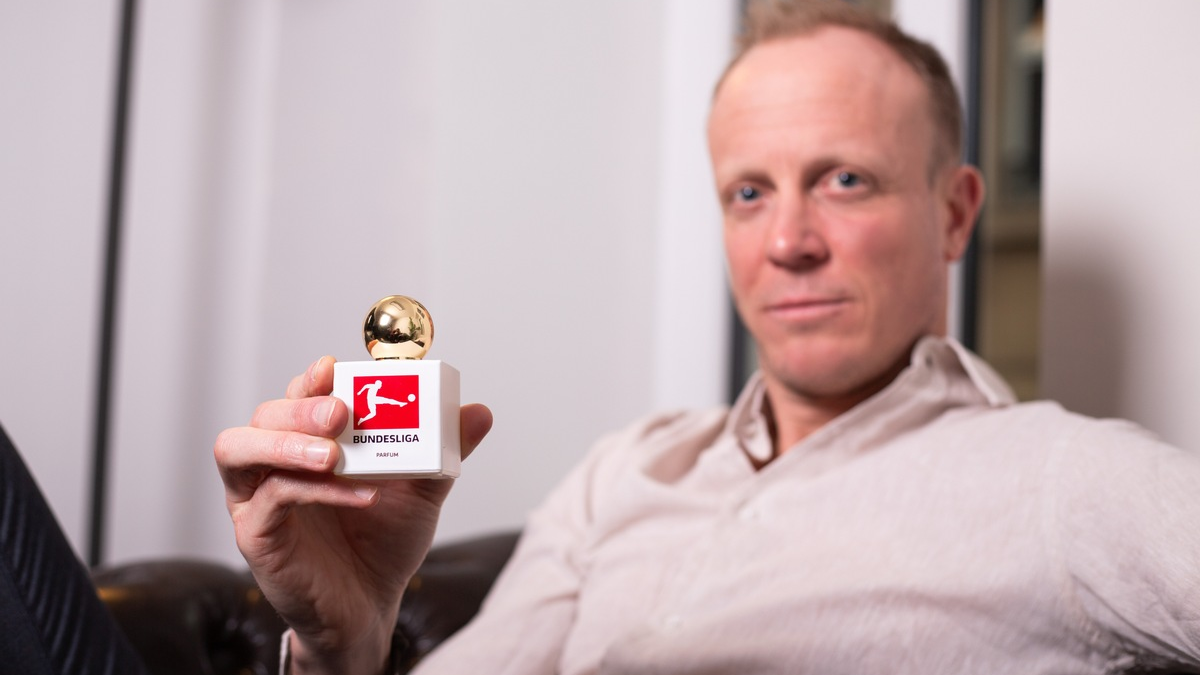 Die Düfte des Fußballs – wie Christian Gittelmann den deutschen Fußball in seinen Parfums interpretiert - Foto: presseportal.de