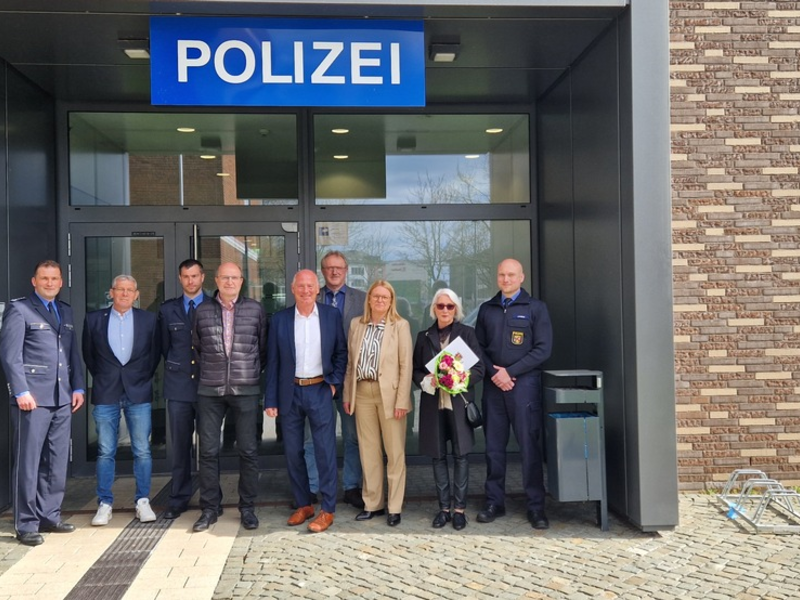 POL-PPTR: Polizeipräsidentin Anja Rakowski verabschiedet verdiente Mitarbeitende in den Ruhestand - Foto: presseportal.de