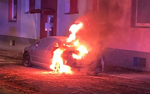 POL-AC: PKW-Brände in der StädteRegion Aachen - Polizei bittet um Mithilfe - Foto: presseportal.de