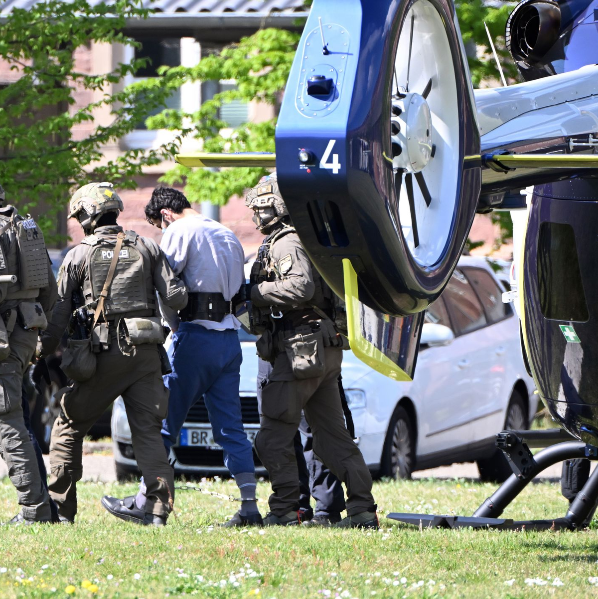 Die Bundesanwaltschaft ließ den Afghanen nach Karlsruhe einfliegen.  - Foto: Uli Deck/dpa