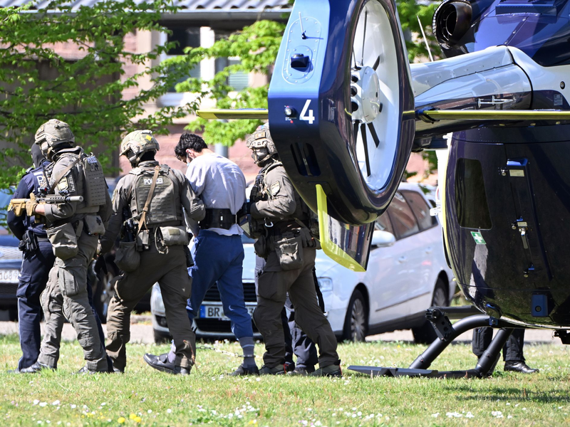 Die Bundesanwaltschaft ließ den Afghanen nach Karlsruhe einfliegen.  - Foto: Uli Deck/dpa