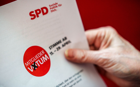 Das Mitgliedervotum der SPD zum Koalitionsvertrag startet am Dienstag.  - Foto: Michael Kappeler/dpa