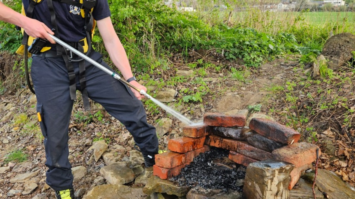 FW-EN: Wetter - Feuerwehr löscht Kleinbrand - Foto: presseportal.de