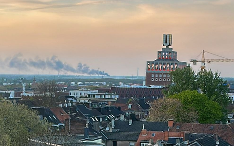 FW-DO: Starke Rauchentwicklung aus einer Lagerhalle - Feuer in einer ehemaligen Ziegelei - Foto: presseportal.de
