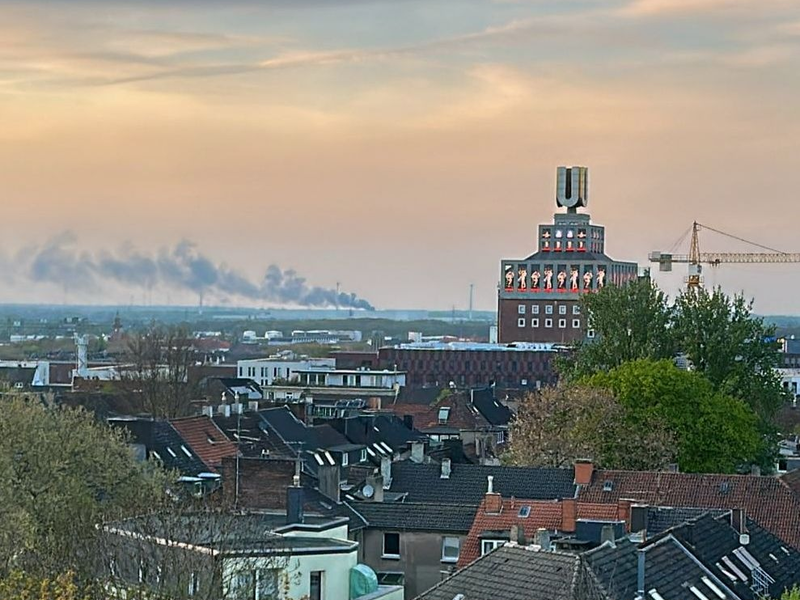 FW-DO: Starke Rauchentwicklung aus einer Lagerhalle - Feuer in einer ehemaligen Ziegelei - Foto: presseportal.de