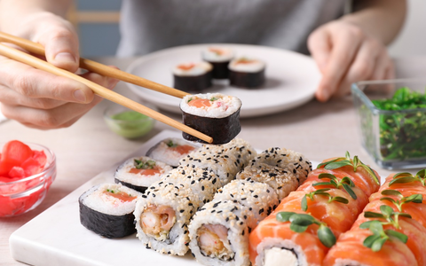 Jung, gesund, global: Sushi-Trend belebt Fischkonsum - Foto: presseportal.de