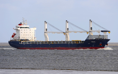 Ein Hamburger Frachter, der 2024 vor Somalia gekapert worden ist. (Archivbild) - Foto: Dietmar Hasenpusch/dpa Ein Hamburger Frachter, der 2024 vor Somalia gekapert worden ist. (Archivbild) - Foto: Dietmar Hasenpusch/dpa