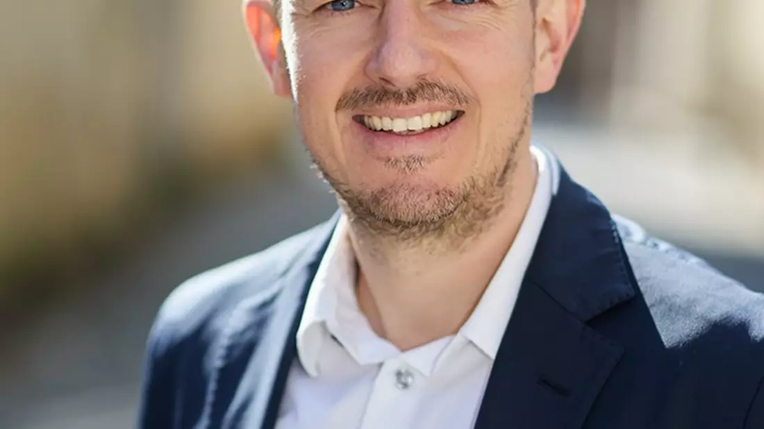 Julian Schmitt übernimmt die Leitung der Stabsstelle ESG bei den ASKLEPIOS Kliniken - Bild: presseportal.de
