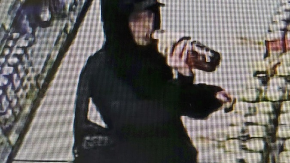 LPI-EF: Öffentlichkeitsfahndung nach gefährlicher Körperverletzung - Foto: presseportal.de