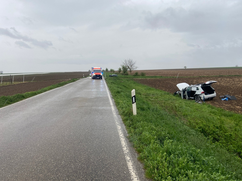 POL-PDNW: Dirmstein - Verkehrsunfall mit Personenschaden, Frontalzusammenstoß auf der L455 - Foto: presseportal.de