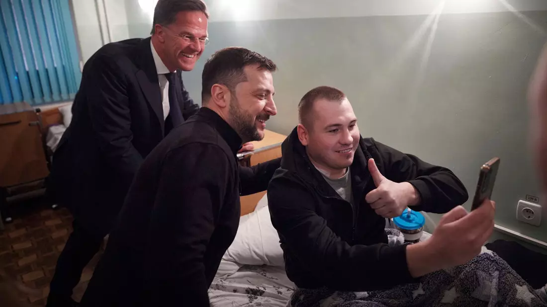 Teile der Ukraine mögen besetzt sein, aber für Präsident Selenskyj sind ihre Grenzen rechtlich nicht verhandelbar. - Bild: Uncredited/Ukrainian Presidential Press Office/AP/dpa