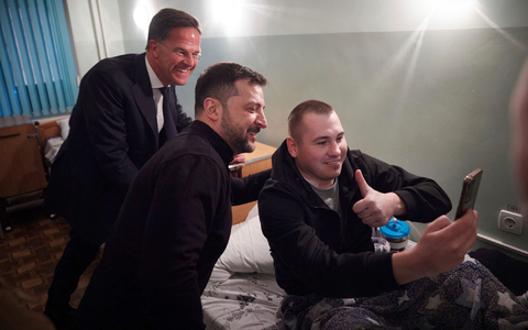 Teile der Ukraine mögen besetzt sein, aber für Präsident Selenskyj sind ihre Grenzen rechtlich nicht verhandelbar. - Foto: Uncredited/Ukrainian Presidential Press Office/AP/dpa