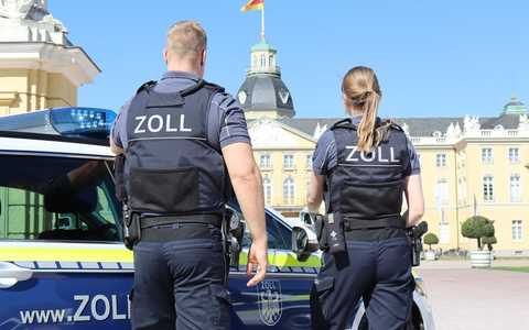 HZA-KA: Effizient, mobil und wachsam: Die Kontrolleinheit Verkehrswege des Karlsruher Zolls - Foto: presseportal.de