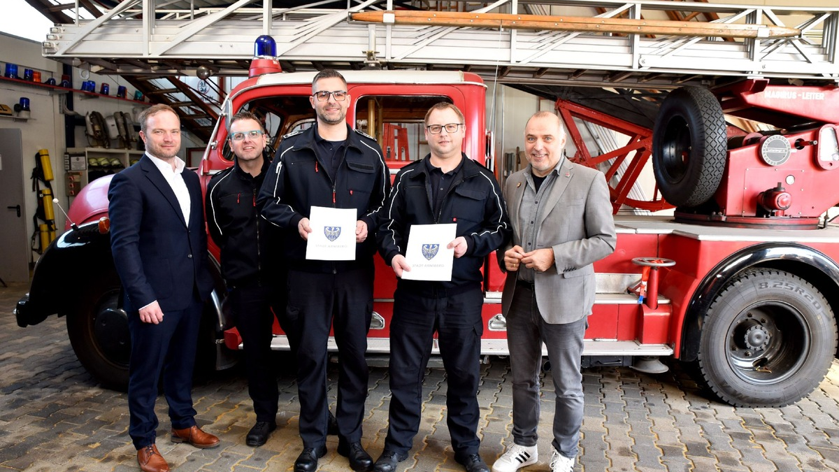 FW-AR: Arnsberger Wehrleitung nun offiziell in ihre Ämter bestellt - Foto: presseportal.de