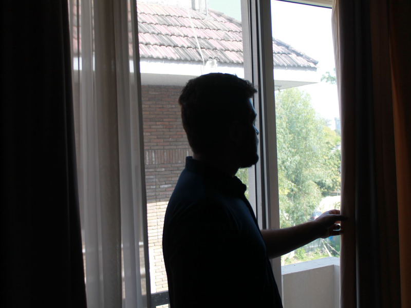 Afghanen, die in Islamabad auf eine Weiterreise nach Deutschland warten, befürchten, im Zuge der aktuellen Abschiebungswelle von Pakistan nach Afghanistan abgeschoben zu werden. (Archivfoto) - Foto: Nabila Lalee/dpa