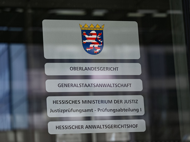 Das OLG entschied über die Herstellung eines Krebsmedikamentes. (Archivbild) - Foto: Arne Dedert/dpa