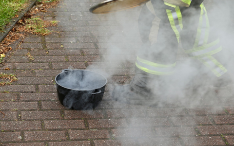 FW Hünxe: Angebranntes Essen löst Rettungseinsatz aus - Foto: presseportal.de