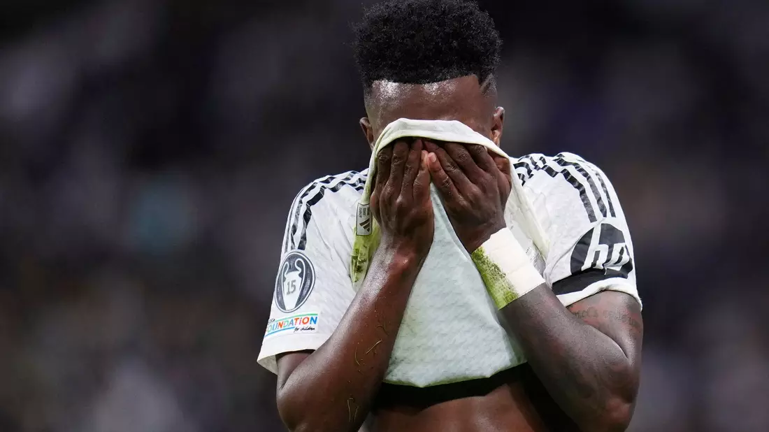 Beide Teams lieferten sich ein umkämpftes Duell - Bild: Manu Fernandez/AP/dpa