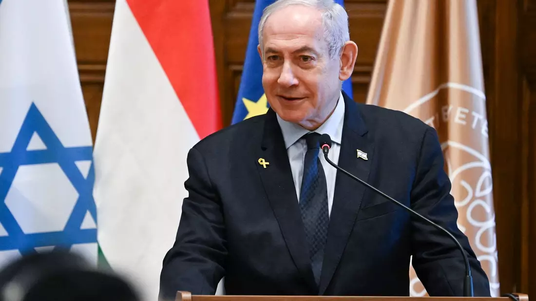 Netanjahu hat seine Unterhändler angewiesen, sich weiter um die Freilassung der im Gazastreifen festgehaltenen Geiseln zu bemühen. - Bild: Tibor Illyes/MTI/dpa
