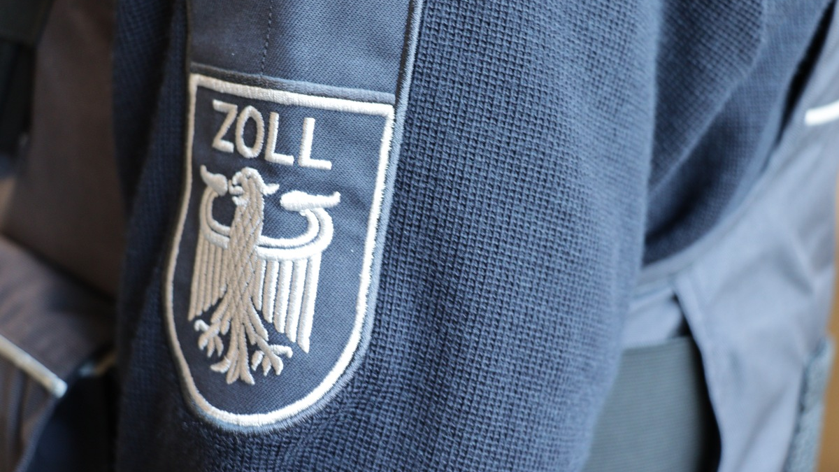 HZA-BI: Bielefelder Zoll nimmt Friseursalons und Kosmetikstudios ins Visier/Illegale Beschäftigung und zahlreiche weitere Verstöße aufgedeckt - Foto: presseportal.de