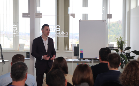 Exklusiver Austausch unter Gleichgesinnten: Smart Trading Gains begeistert erneut mit ausgebuchtem Kundenevent - Foto: presseportal.de Exklusiver Austausch unter Gleichgesinnten: Smart Trading Gains begeistert erneut mit ausgebuchtem Kundenevent - Foto: presseportal.de